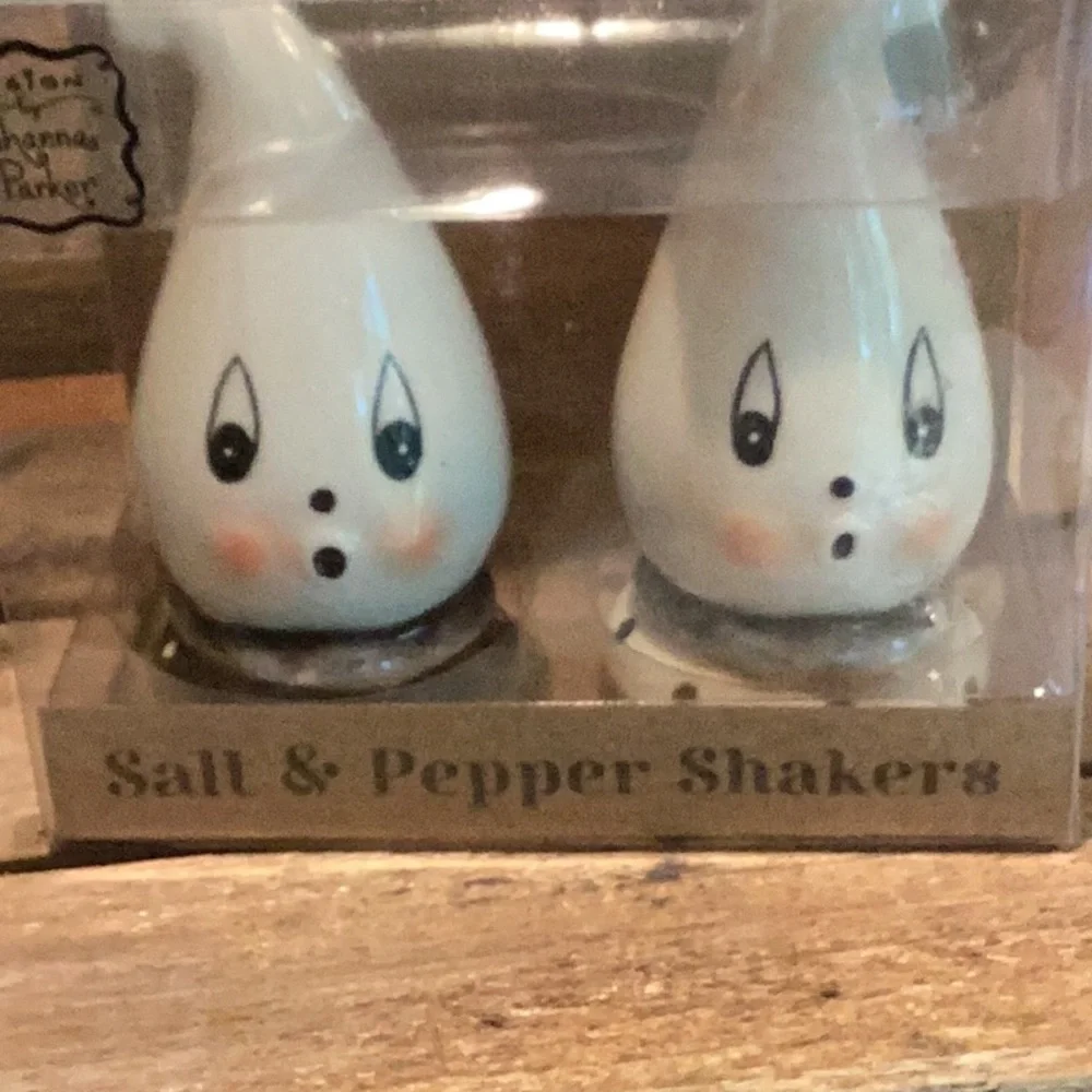 Johanna Parker Ghost Salt & Pepper Shaker Set